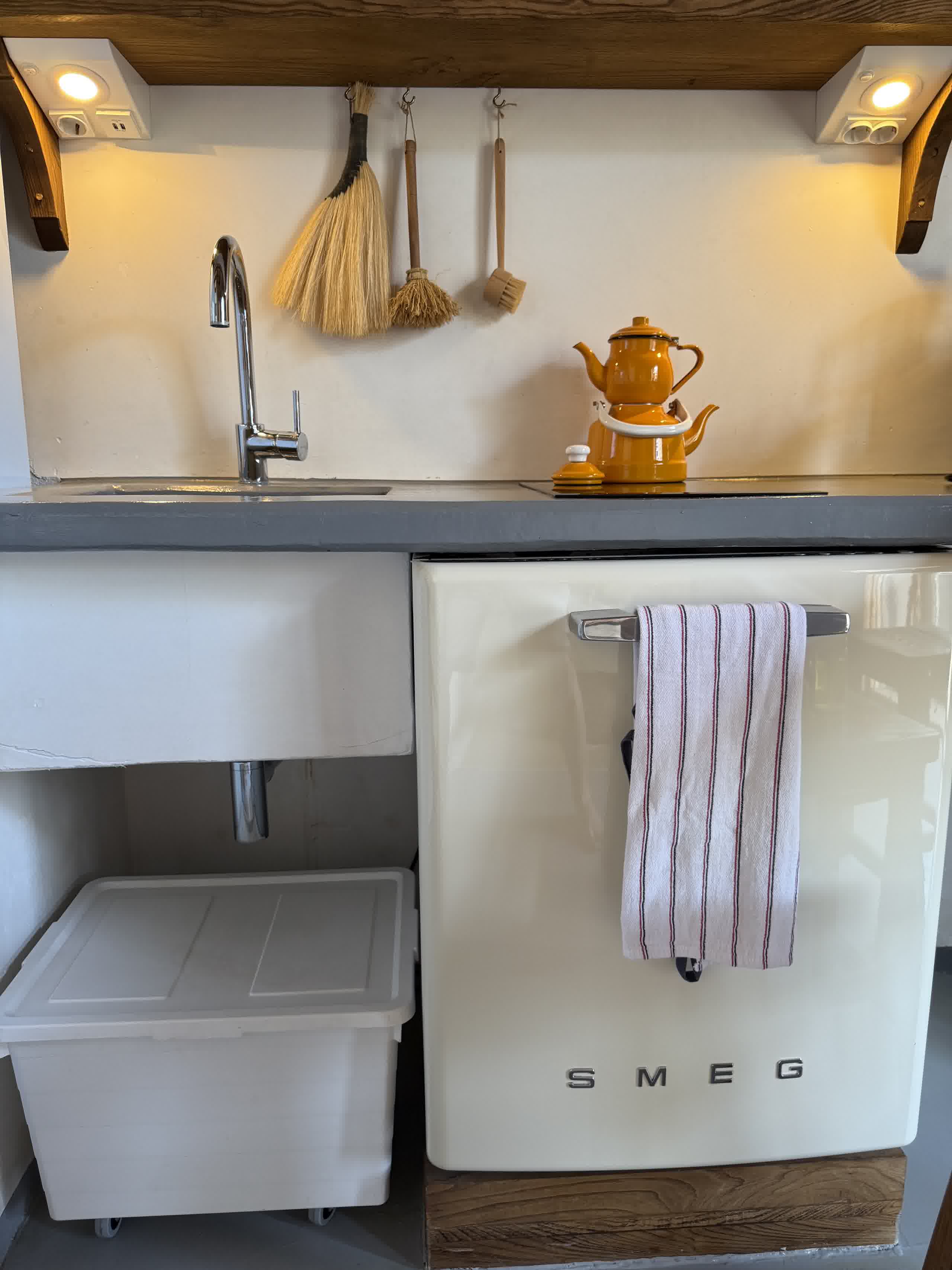 Spitaki Kitchen View