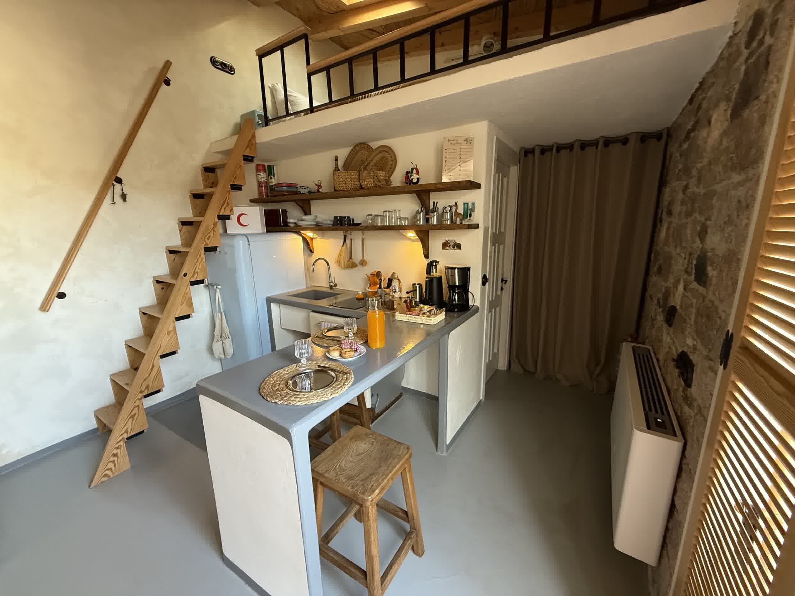 Spitaki Kitchen View